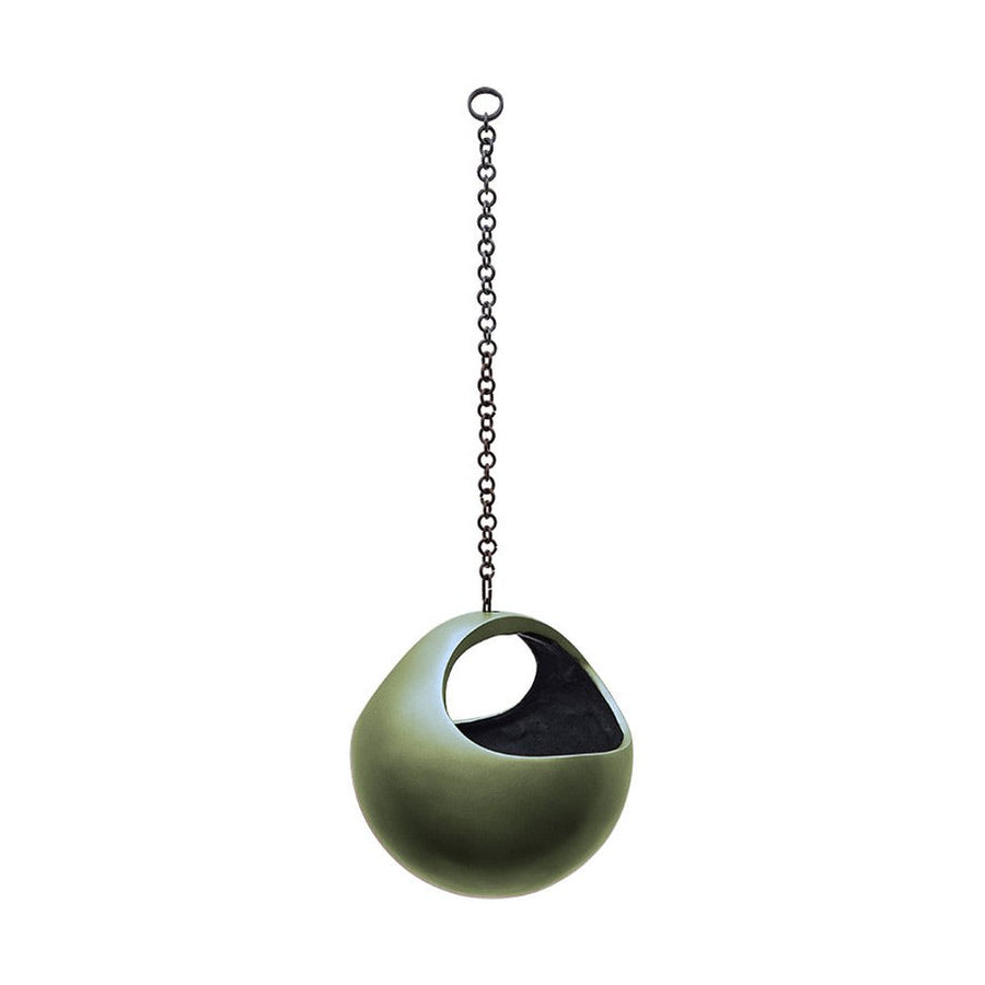 Kézzel festett BAQ Gradient kompozit függeszthető kaspó Forest Green árnyalatban, láncos felfüggesztéssel, gömb formában, Ø 21 cm.