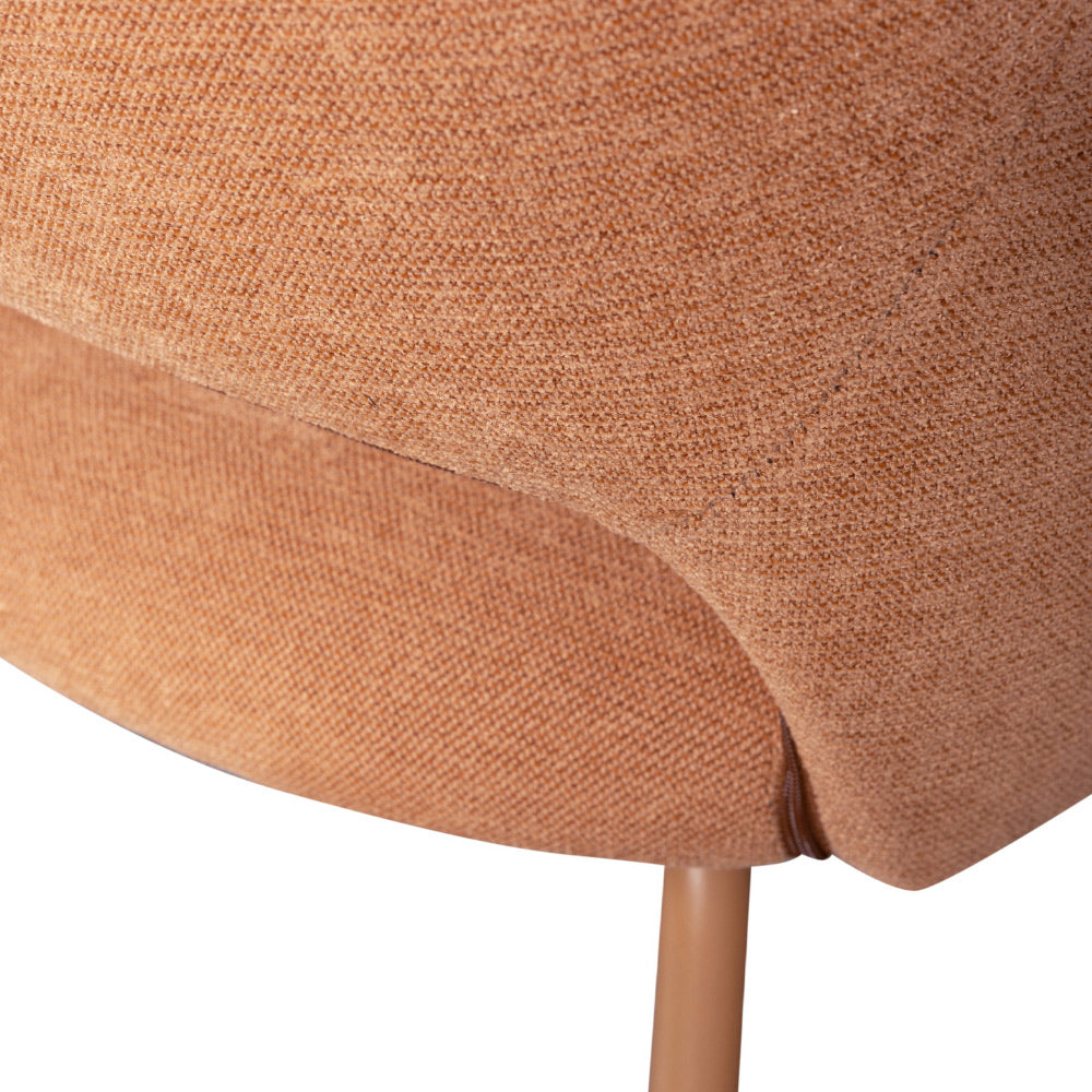 Kortárs stílusú, fémvázas étkezőszék, korallszínű szövettel kárpitozva Kortárs stílusú, fémvázas étkezőszék, korallszínű szövettel kárpitozva