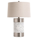 Kortárs stílusú, fémből és kőből készült asztali lámpa, natúr színű lámpaernyővel