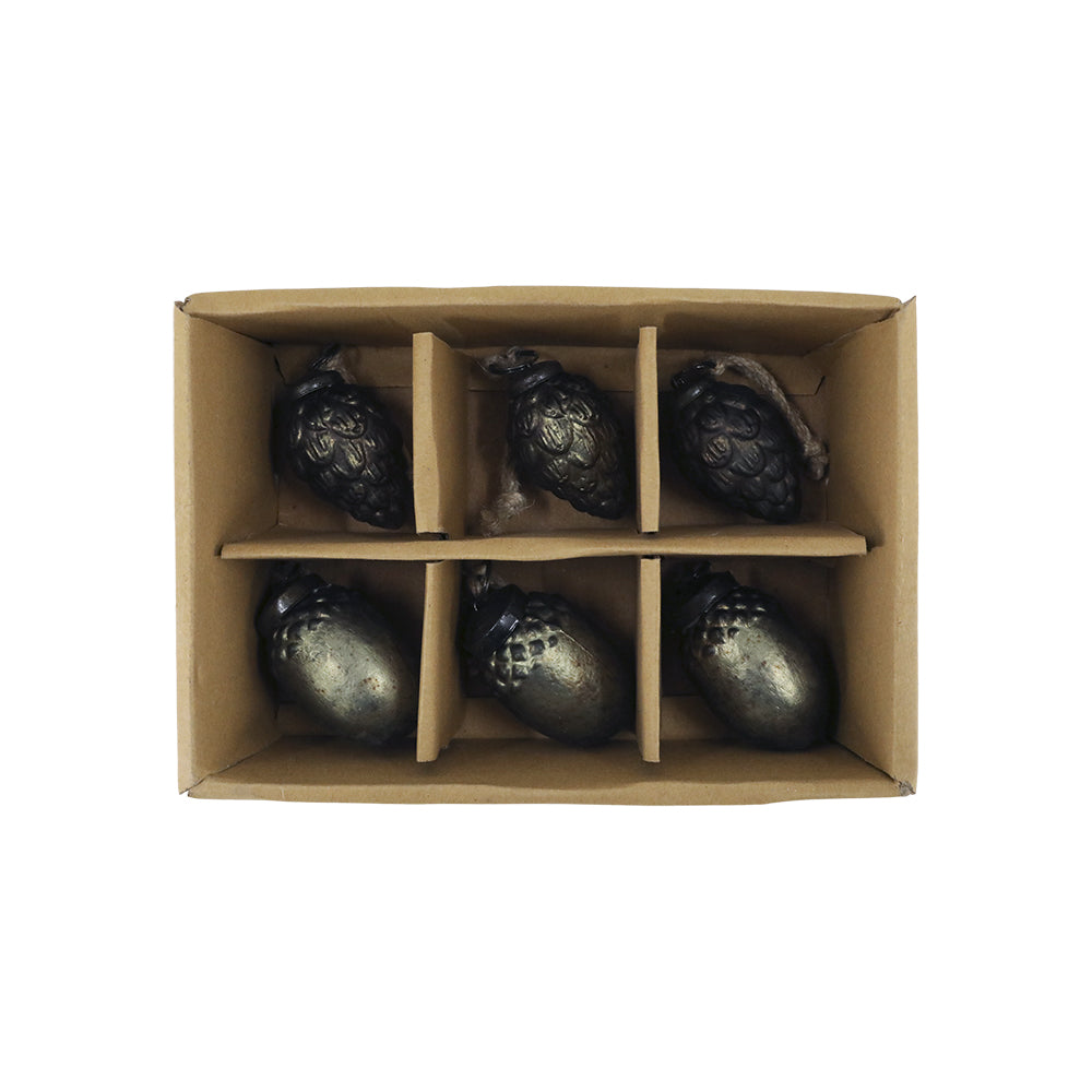 Antik olívazöld üveg karácsonyfadísz szett 6 db-os díszdobozban, kétféle mintázattal