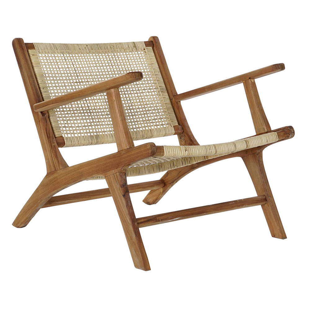 Barna színű, teakfából és rattanból készült, formatervezett karosszék.