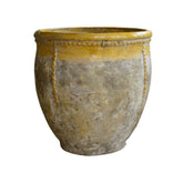 BIOT Bugadier provence kerámia kaspó 60 cm sárga mázas peremmel, antikolt felületű kézműves kaspó fehér háttéren