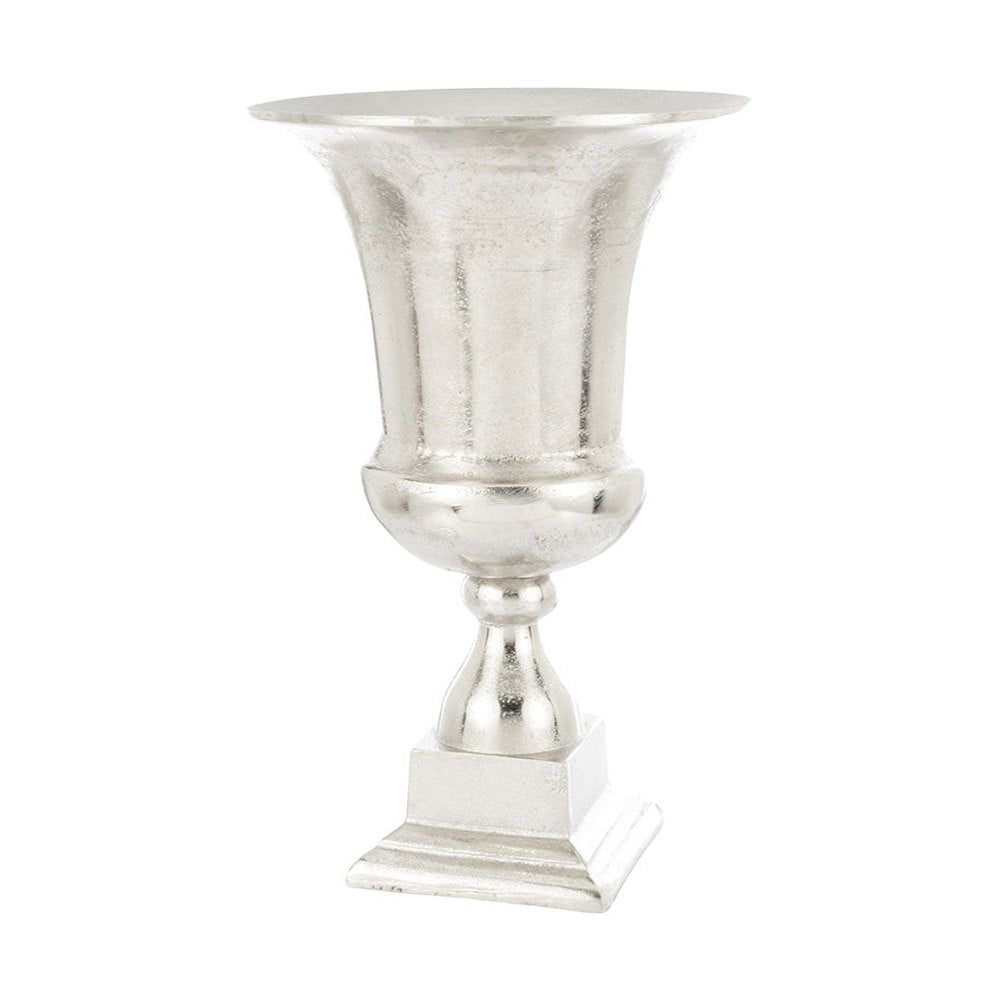 Alumíniumból készült, ezüstszínű váza.