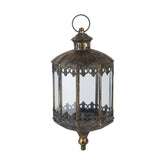 Antikolt felületű, függeszthető fém lámpás.