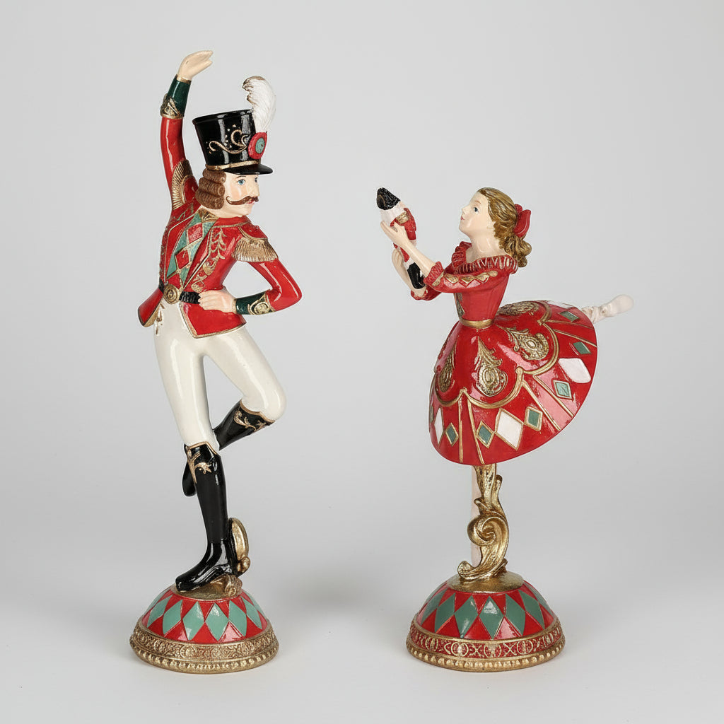 Diótörő és balerina figurák a Heritage kollekcióból, elegáns karácsonyi dekoráció Diótörő és balerina figurák a Heritage kollekcióból, elegáns karácsonyi dekoráció