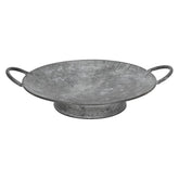 JUNKER szürke bádog tál 32 cm átmérővel, két oldalsó füllel, rusztikus, antikolt felülettel, vidéki stílusú lakberendezéshez.