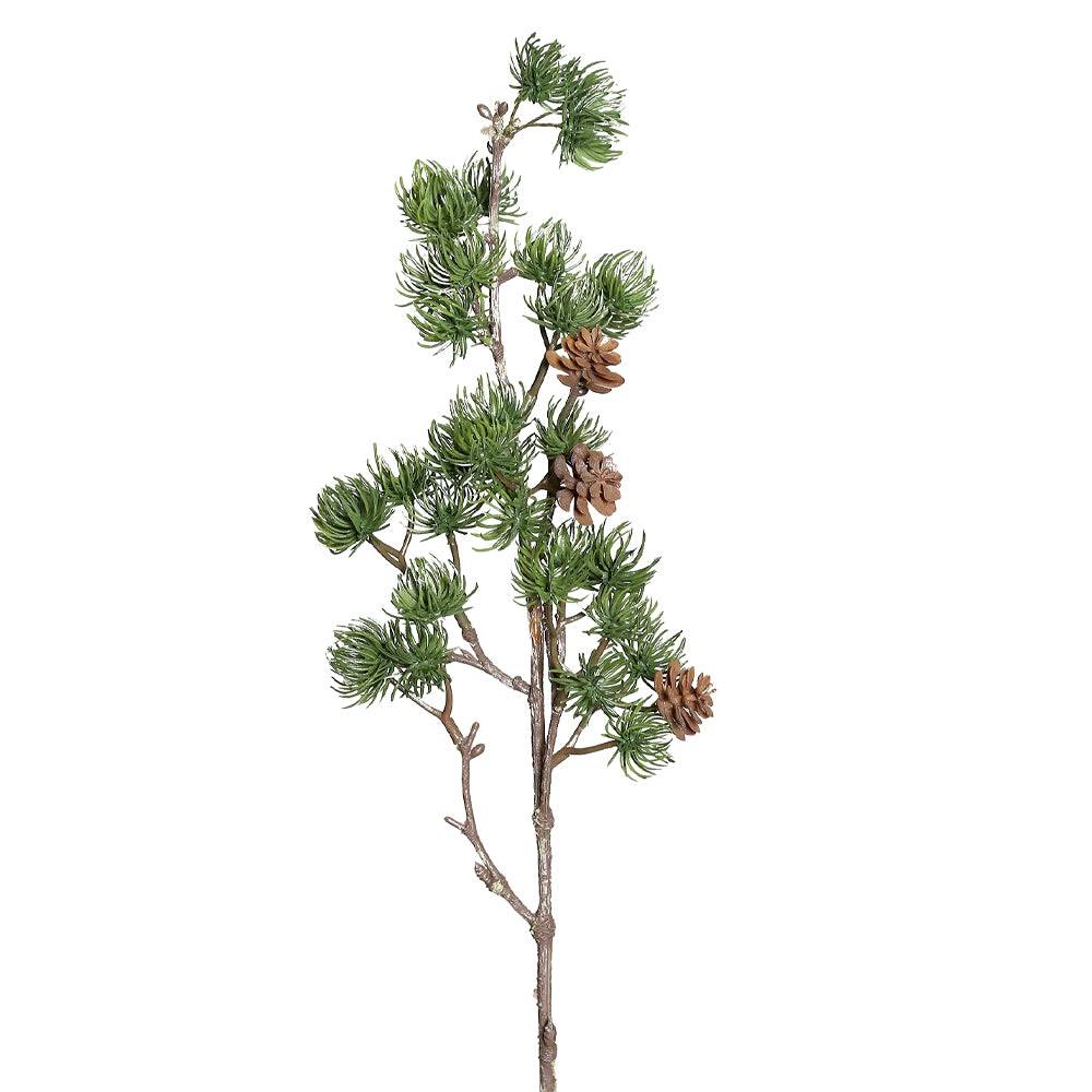 LARIX zöld mű vörösfenyő ág 62 cm, elágazó forma 3D-s tűlevelekkel és mesterséges tobozokkal.