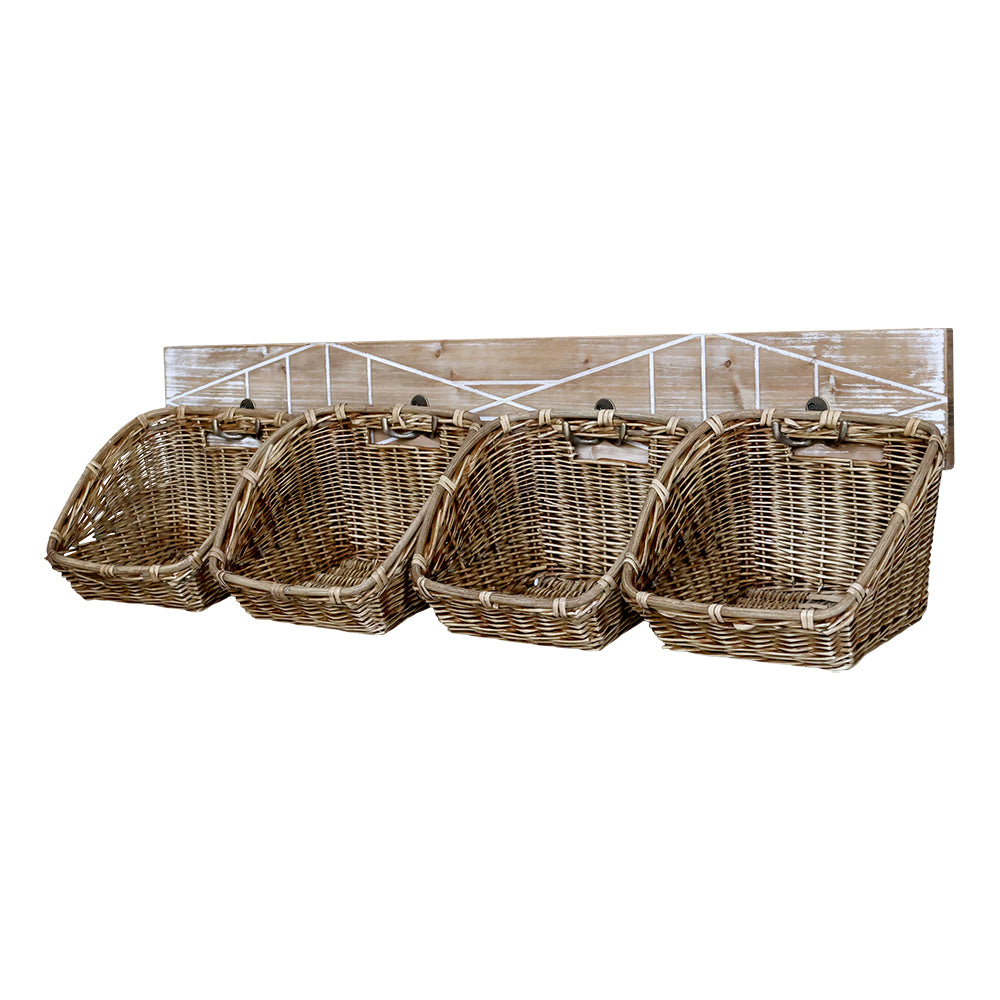 Fali tároló, 4 darab, fűzfavesszőből készült kosárral.