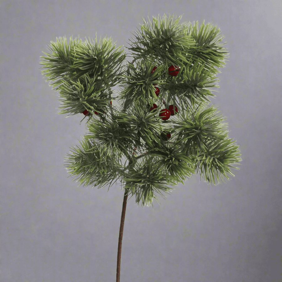 Élethű, zöld mű cukorsüvegfenyő ág piros bogyókkal, 40 cm-es méretben, szürke háttér előtt, ünnepi dekorációhoz.