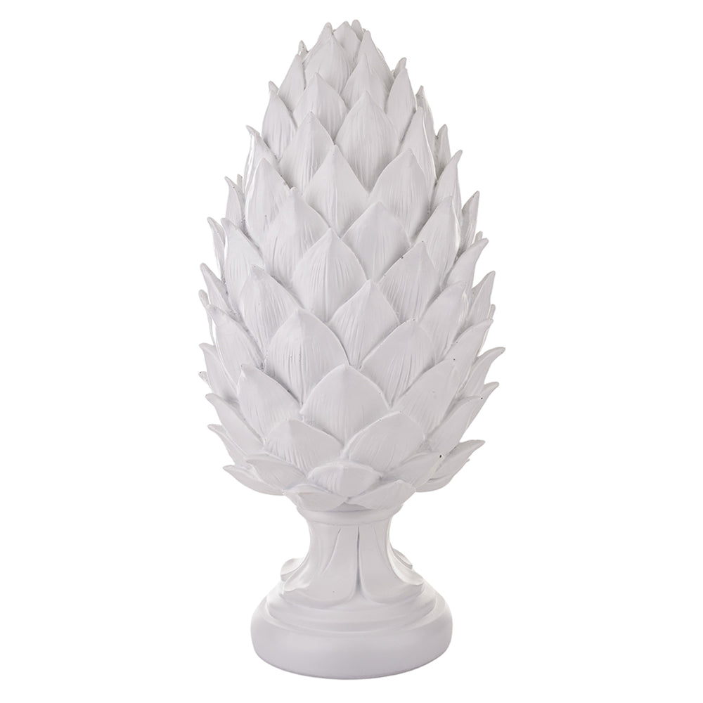Fehér színű, dekoratív toboz dísz.