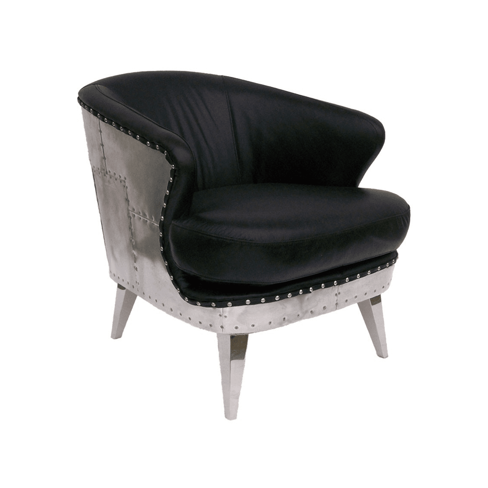 Vegas Aero klubfotel fekete marhabőrrel és alumínium burkolattal, háromnegyedes nézetből.