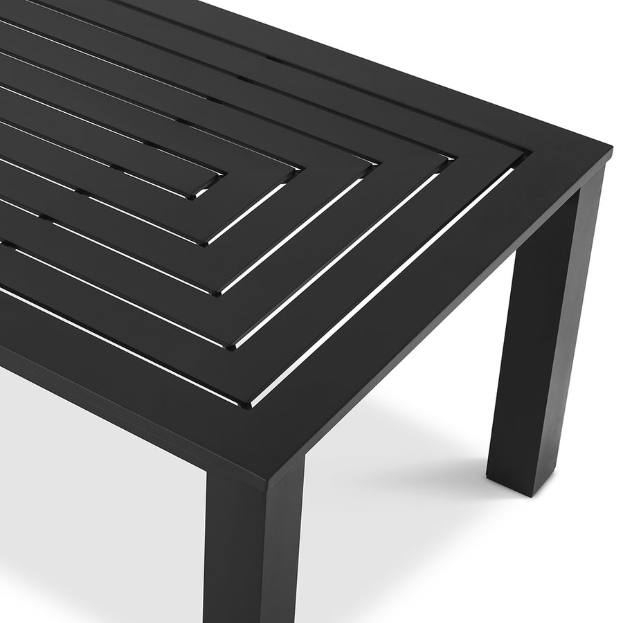 fekete vistamar kültéri design étkezőasztal asztallap részlet közelről