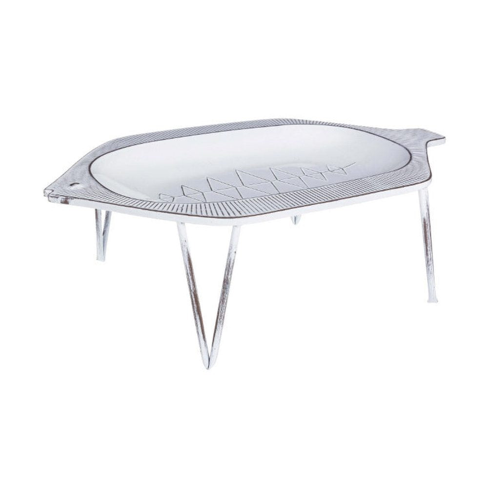 Mediterrán stílusú, stilizált halformájú, fémből készült kínálótálca lábakon.