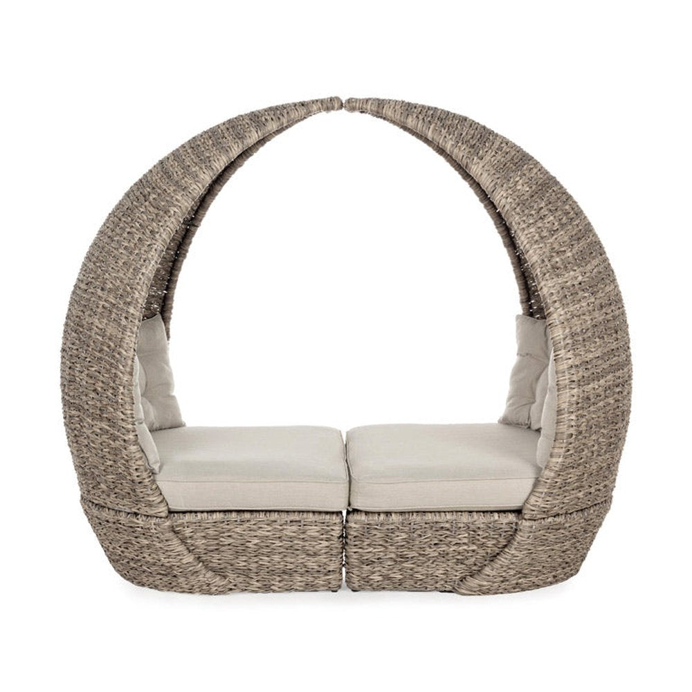 Kétdarabos, formatervezett, összetolható kerti pihenőágy.