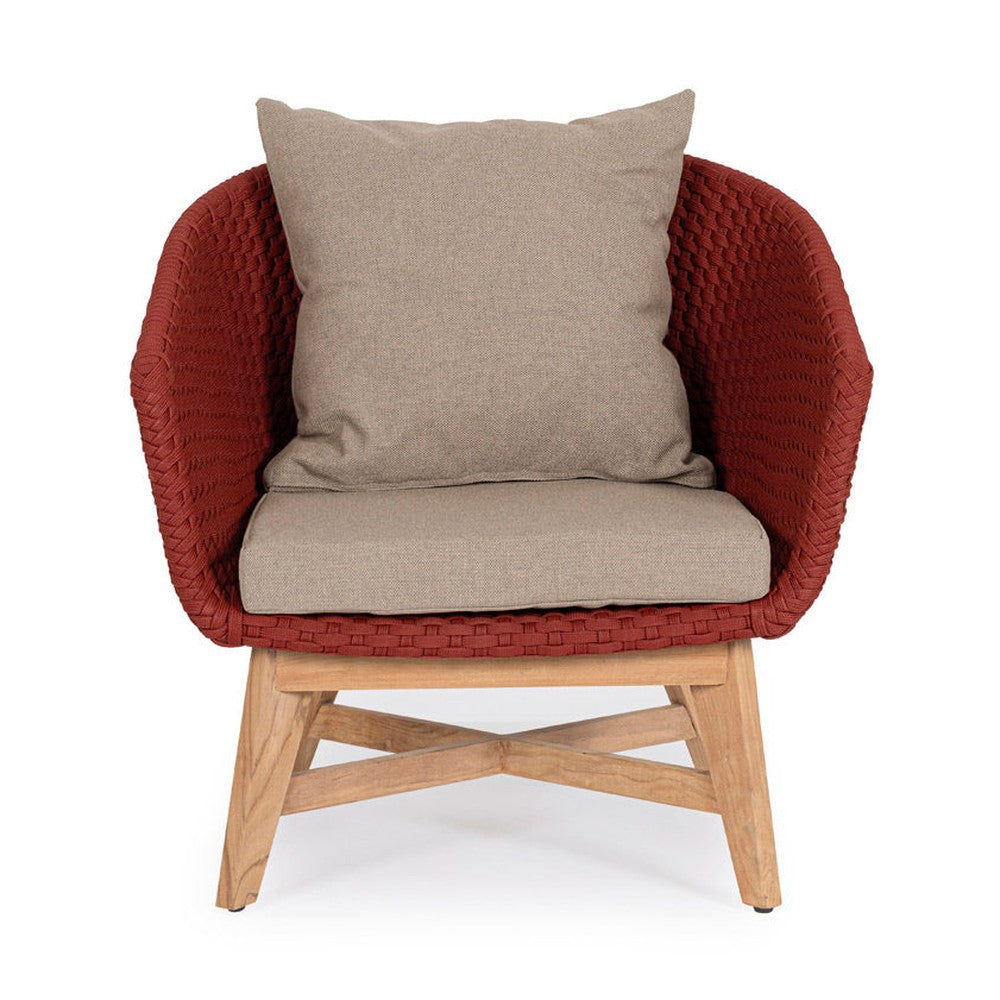Design kerti fotel, skarlátvörös olefin kötélszövéssel, bézs színű ülő és hátpárnákkal.