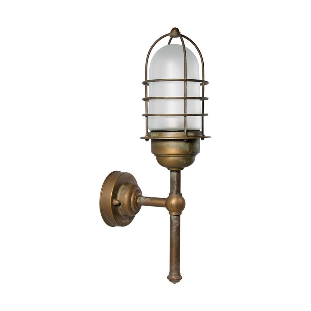 Industrial stílusú, antikolt sárgaréz színű, réz falikar opál üvegbúrával.