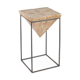 Skandináv stílusú, fenyőfából és fémből készült ülőke.