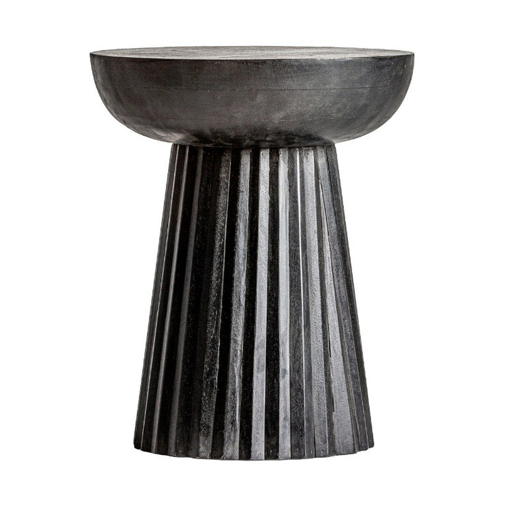 Kortárs stílusú, mangófából készült, egyedi formatervezésű lerakóasztal. Színe: fekete.