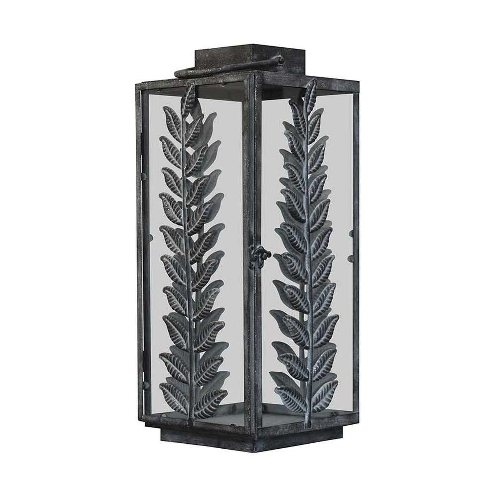 Fémleveles ággal díszített, vintage stílusú, patinás felületű fémből készült lámpás.