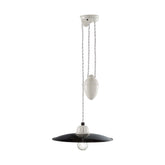 Vidéki stílusú, állítható magasságú, fekete színű mázas fémből és fehér színű mázas kerámiából készült, textilburkolatú vezetékkel kialakított, kézműves függeszték lámpa.