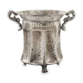 Patinás, antik ezüst színű, 27 cm magas, dombormintával díszített, lábakon álló fémkaspó