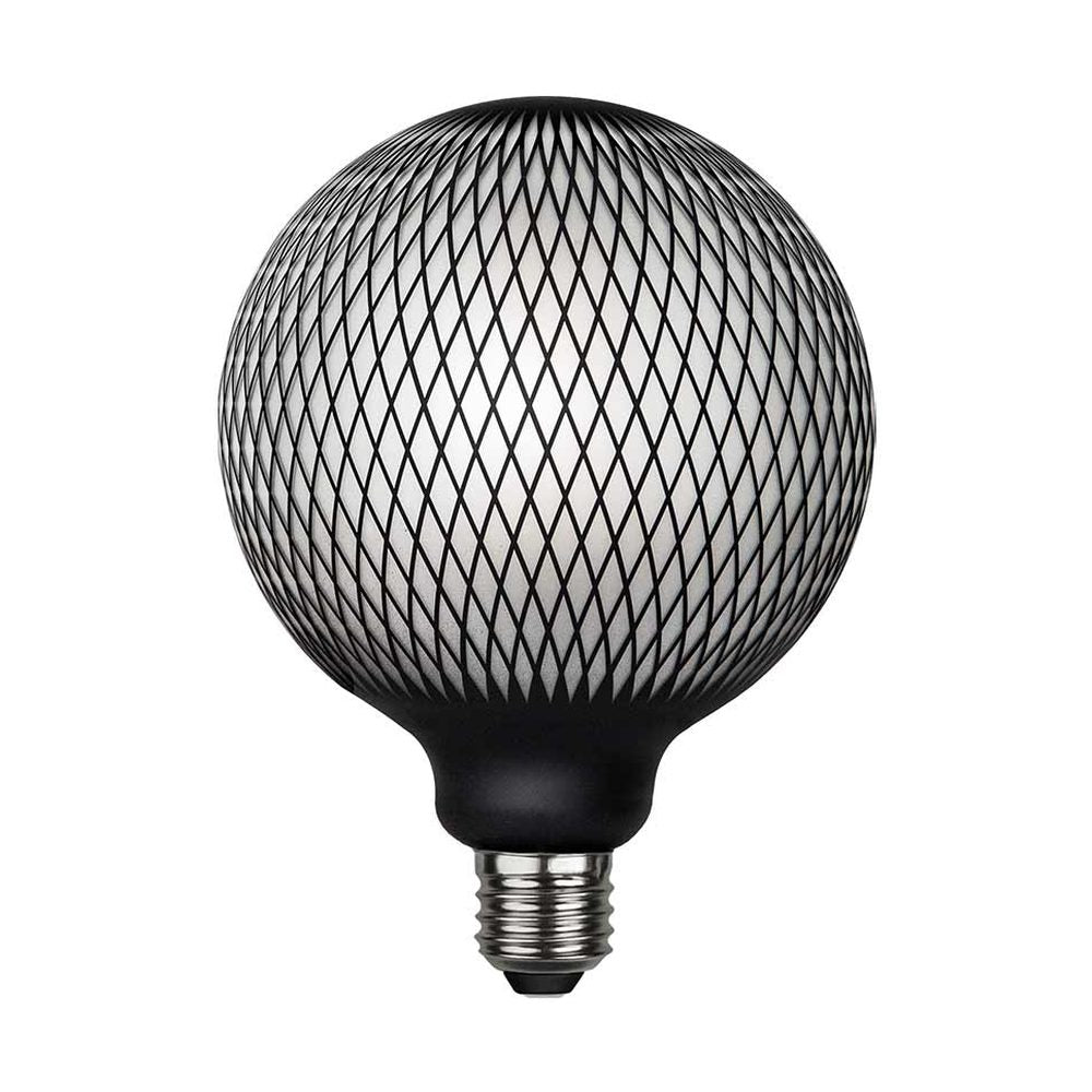 Graohic Diamond dekorációs izzó. Meleg fehér fényű LED dekorációs izzó, opálos üveggel és matt fekete színű grafikai mintával