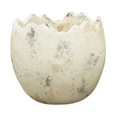 Vidéki vintage stílusú, patinás felületű, antik krém színű, 21,5 cm átmérőjű tojás formájú kerámiakaspó