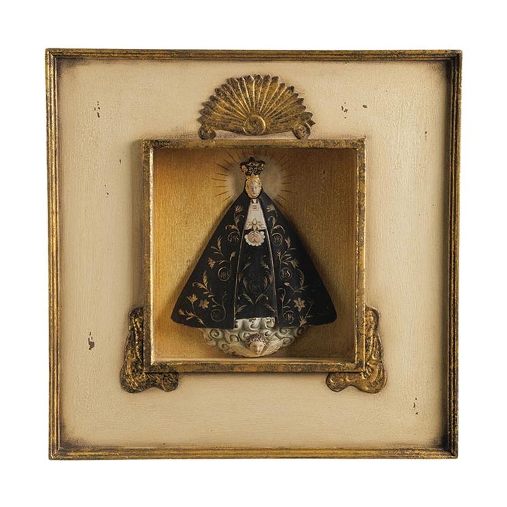 Szoborfülkés fa képkeretbe foglalt, a Magányos Szűzanyát ábrázoló figura.