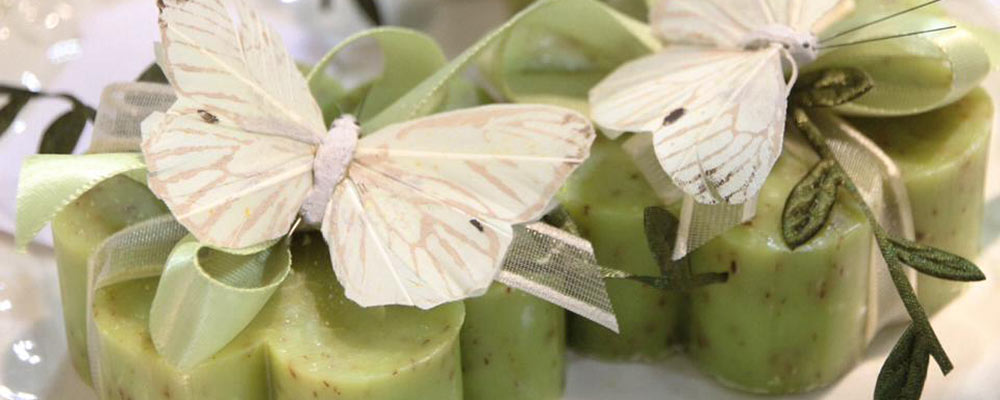 A Loft & Vintage bútor és lakberendezési bolt illatos szappan díszeinek kollekciója Luxury Soap