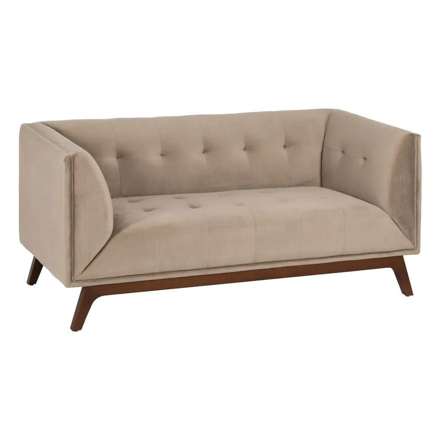 Pezsgőszínű bársonnyal kárpitozott, 2 személyes kanapé.