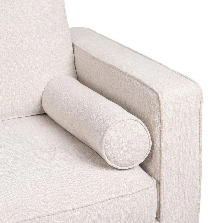 Bézs színű szövettel kárpitozott, 2 személyes kanapé.