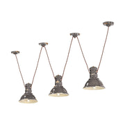 3 darab ipari stílusú lámpából álló függeszték.