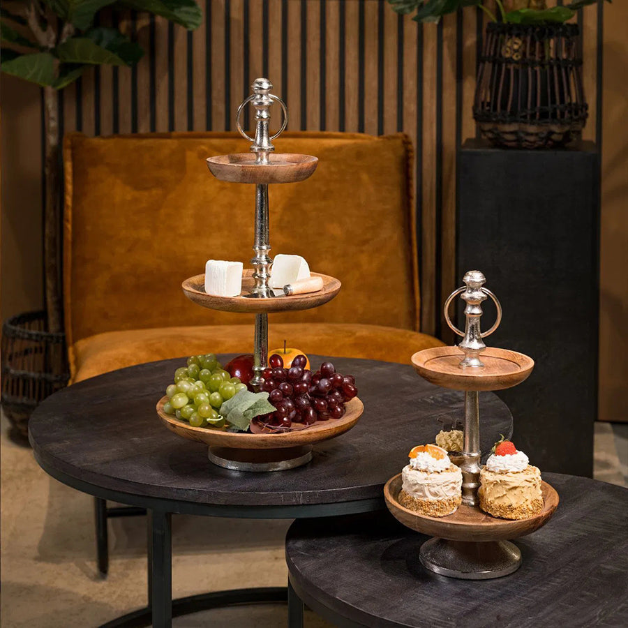 Mangófából és alumíniumból készült, 2 szintes kínálóállvány.