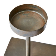 Feketés bronzos színű fémből készült, 4 ágú gyertyatartó.