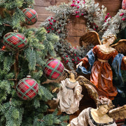 Skót kockás mintázatú, üveg karácsonyfadísz szett.