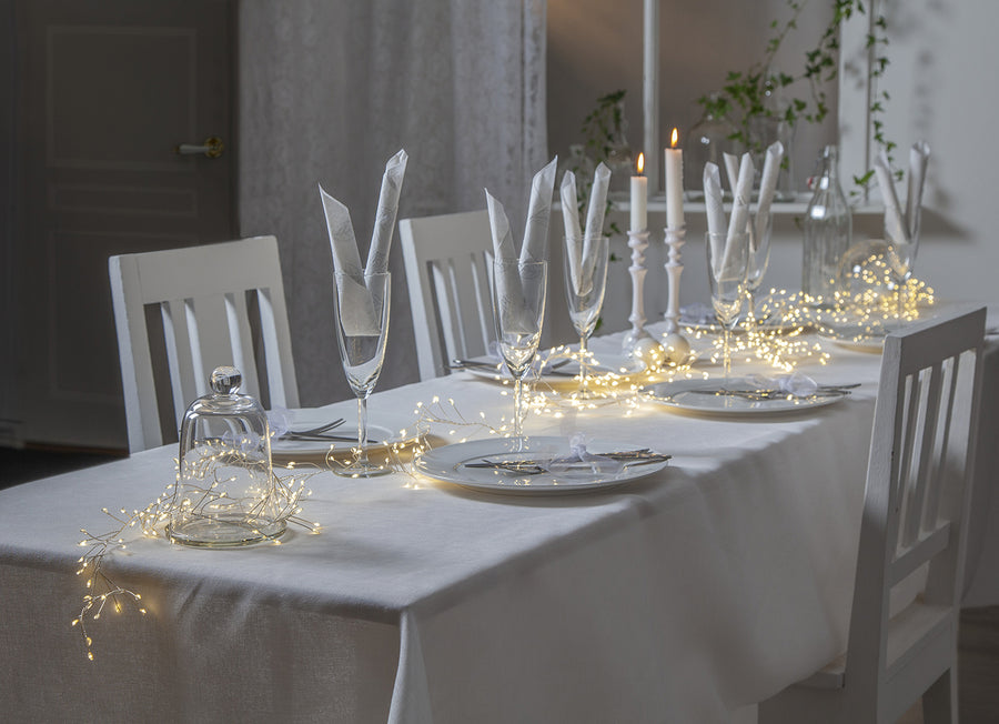 Meleg fehér fényű, 720 cm hosszú, 720 LED.es fényfüzér.