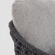 Kortárs stílusú, szürke színű, design kerti fotel natúr színű teakfa lábakkal