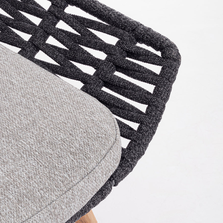 Kétszemélyes, szürke színű, design kerti pihenőágy natúr színű teakfa lábakkal