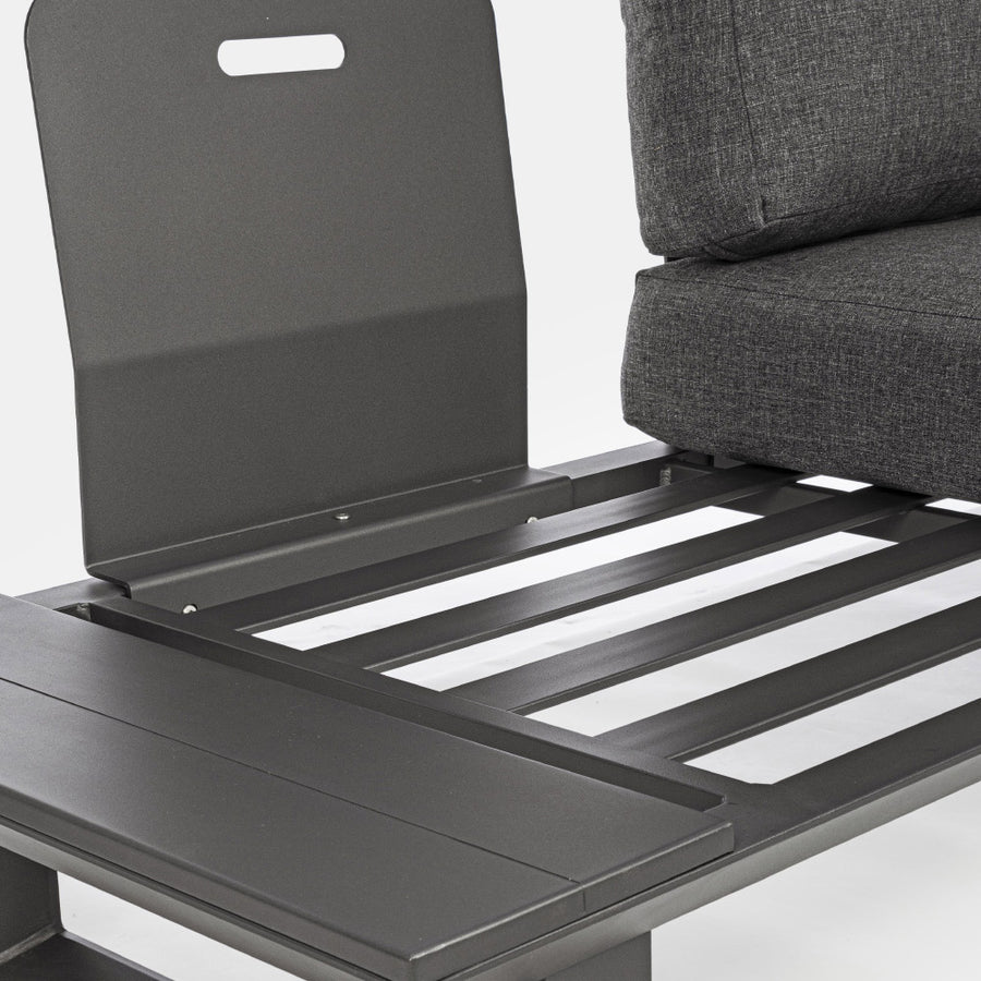 Konnor háromszemélyes kerti kanapé szerkezete párnák nélkül