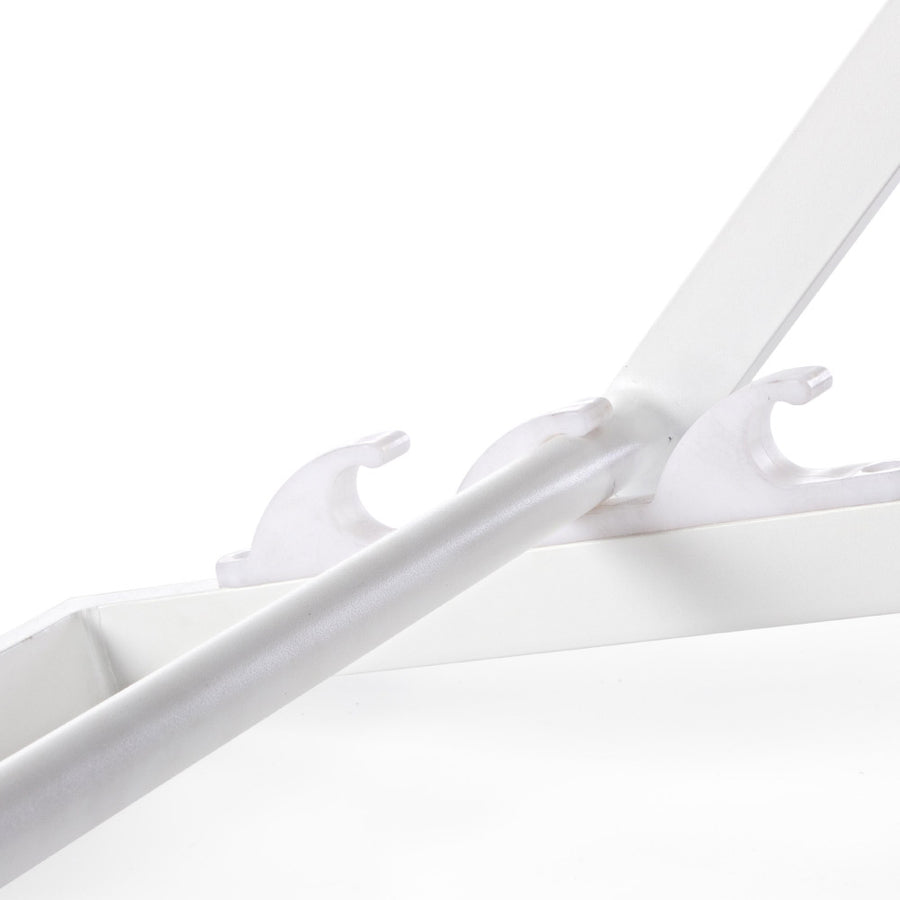 kortárs stílusú, dönthető, fehér színű, alumínium kerti pihenőszék