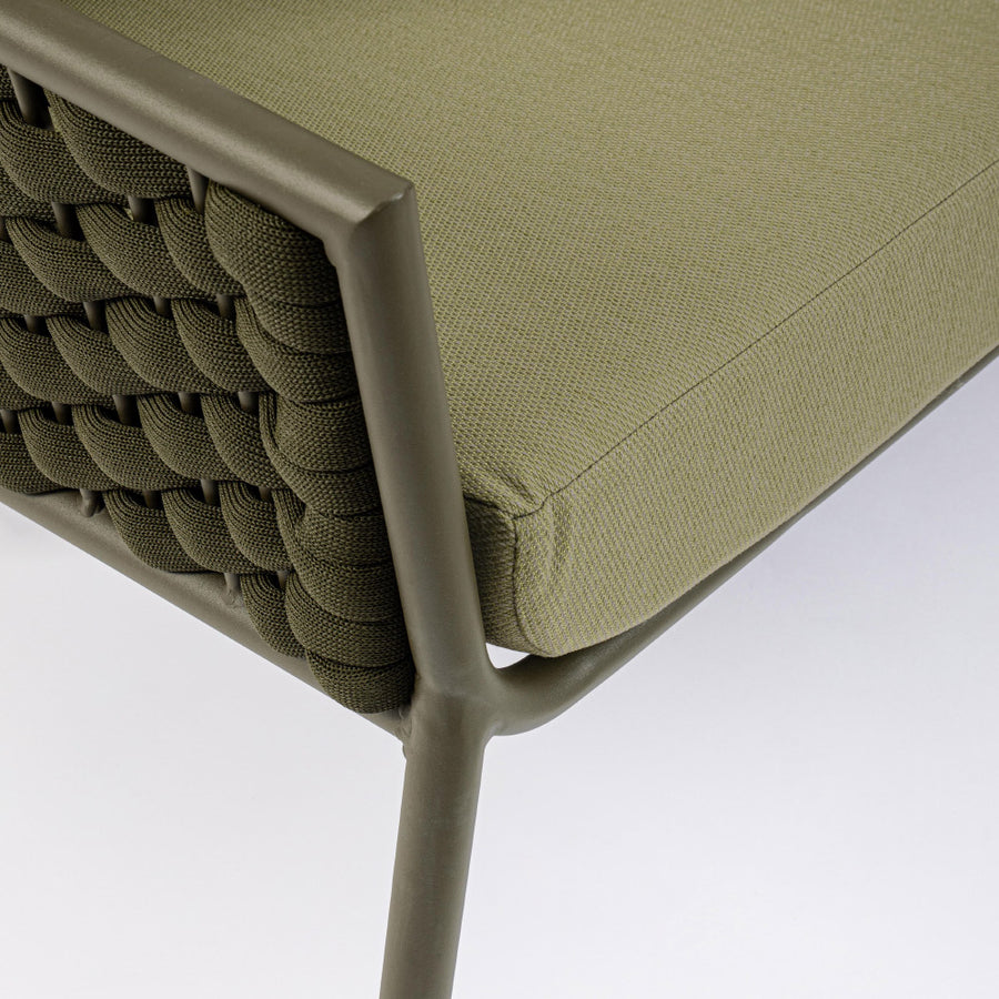 Kétszemélyes, olívazöld színű, design kerti kanapé alumínium vázzal, kötélfonat burkolattal