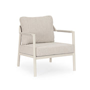 Kortárs, bézs alumíniumból készült,  kerti ülőgarnitúra homokszínű ülő- és hátpárnákkal.