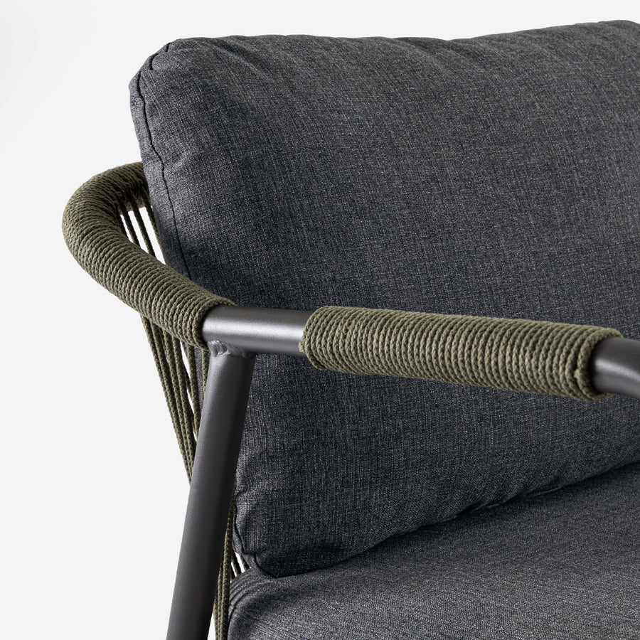 Miravet kültéri fotel részlet olajzöld olefin kötélfonatos háttámlával és karfával