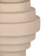 Kortárs stílusú, 35,5 cm átmérőjű, matt bézs színű, fém kisasztal