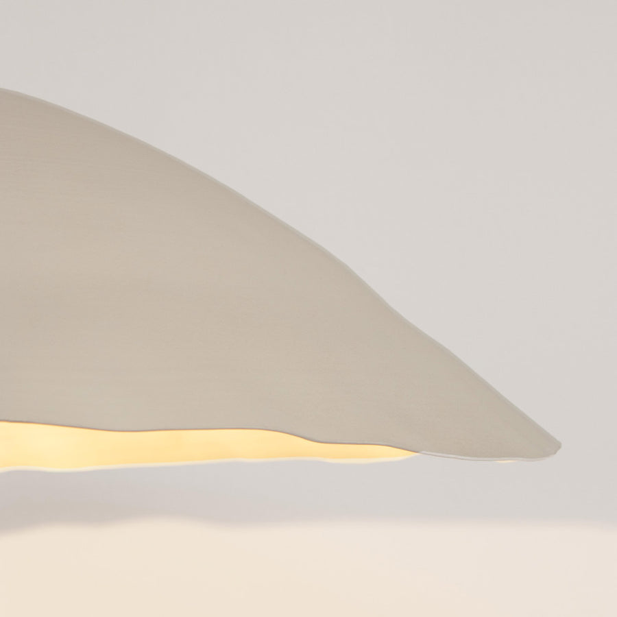 Kortárs stílusú, matt fehér színű, 60,5 cm átmérőjű, design függeszték lámpa