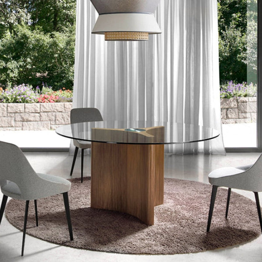 Kortárs stílusú, diófurnérral borított fenyőfából készült, dizájn étkezőasztal edzett üveglappal.