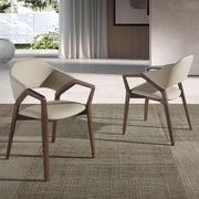 Angel Cerdá bézs karosszék modern enteriőrben párban