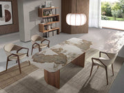 Angel Cerdá bézs kőrisfa karosszék márvány mintás étkezőasztal körül
