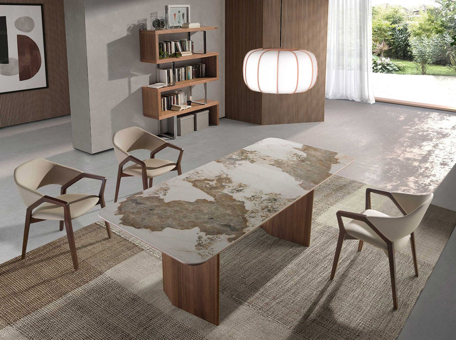Angel Cerdá bézs kőrisfa karosszék márvány mintás étkezőasztal körül