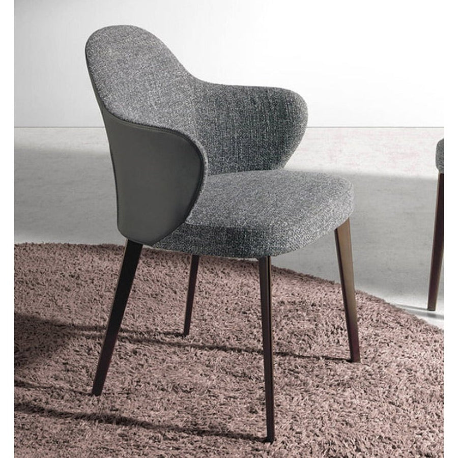 Kortárs stílusú, szürke szövettel és műbőrrel kárpitozott, acél szerkezetű, dizájn étkezőszék.